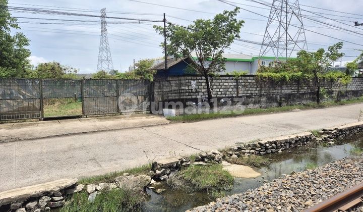 Vacant Land for Rent, Spacious, Suitable for Strategic Business, Ready to Occupy 1