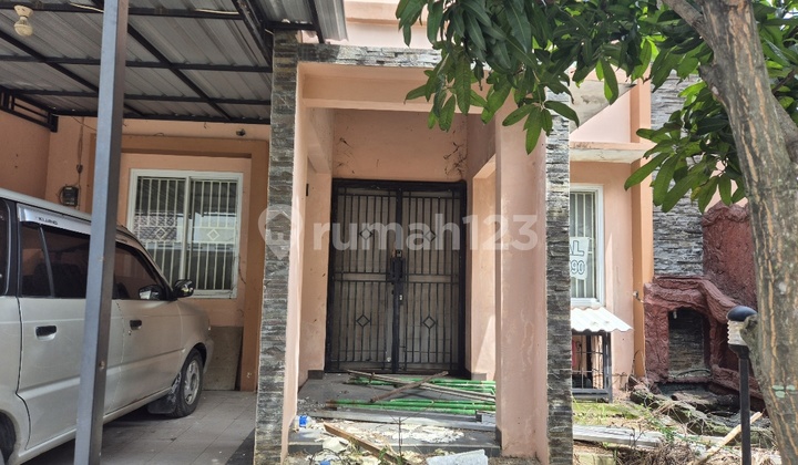 Disewakan Rumah Siaphuni Bebas Banjir Semi Furnished Pusat Kota  2
