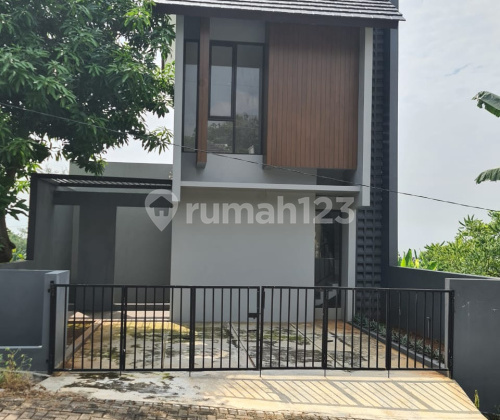 Rumah Bagus dua lantai Asri siap huni bebas banjir A4315ANA 2