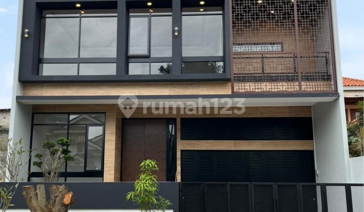 Dijual Cepat Excusive Tropical Swimming Pool di Bintaro Jaya