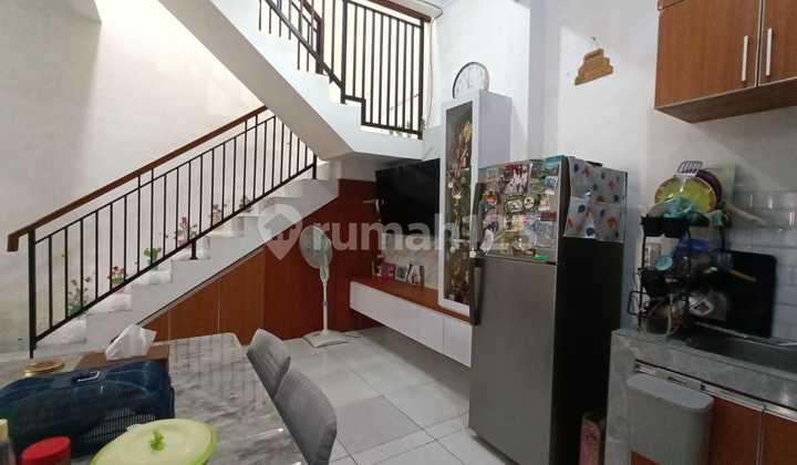 Dijual Rumah Cantik Dan Strategis Duta Bintaro