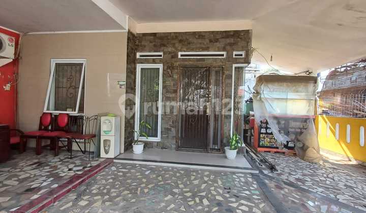Dijual Rumah Hoek Bagus Siap Huni Dijual Rumah Hoek Bagus Siap Huni