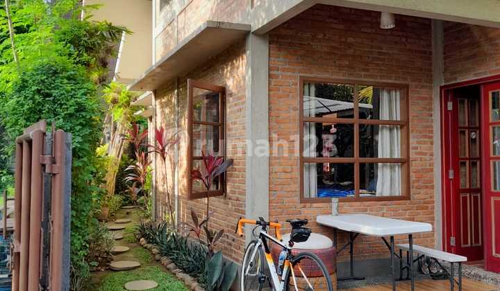 For Sale Modern Country Type House Karawaci