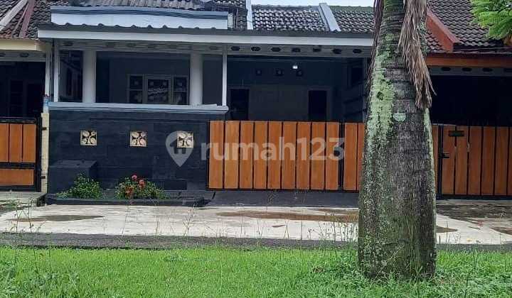 For Sale Fast Occupied House In Graha Raya For Sale Fast Occupied House In Graha Raya