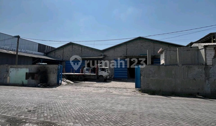 For Rent and Sale, Warehouse in Kalianak Surabaya, Ready to use.