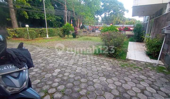 Di Jual Rumah Lama Terawat Di Jalan Tamansari 2