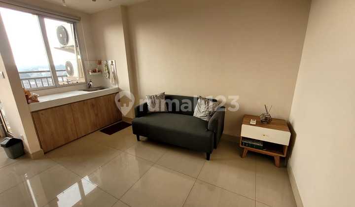 Ready-to-Live Comfortable Apartment on Sudirman Street Ready-to-Live Comfortable Apartment on Sudirman Street