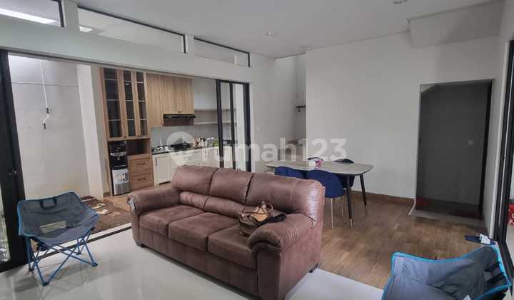 Dijual Rumah Summarecon Bandung Cluster Flora 2