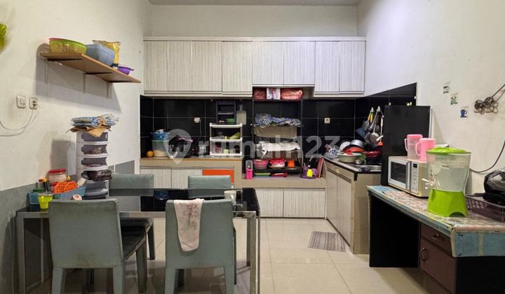 Dijual Rumah 3 Lantai di Jl Indraloka Jelambar 2