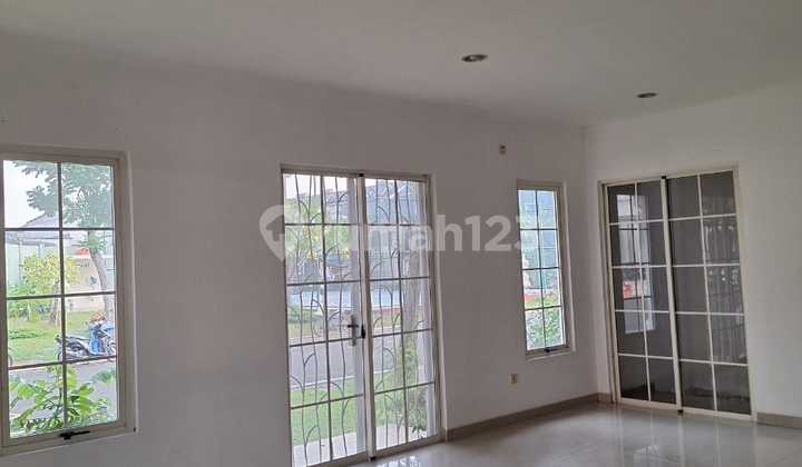 For Rent: House in Green Lake City West Europe. Land Area 8X15m 2