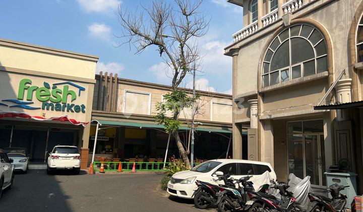 Dijual Ruko Bagus di Green Lake City. Siap Pakai