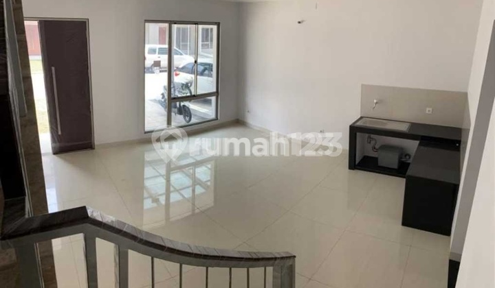 DISEWAKAN RUMAH CLUSTER PIANO GOLD ISLAND PIK 2 UKURAN 6X12,5 DISEWAKAN RUMAH CLUSTER PIANO GOLD ISLAND PIK 2 UKURAN 6X12,5