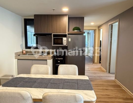 FOR SALE MEIKARTA OVERTON APARTMENT LIPPO CIKARANG 3BR LUXURY FURNISHED 2