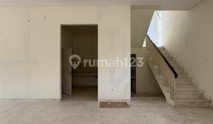 Rumah On Progess 15X25 Crown Golf Pik 4+2Kt SHM Rumah On Progess 15X25 Crown Golf Pik 4+2Kt SHM