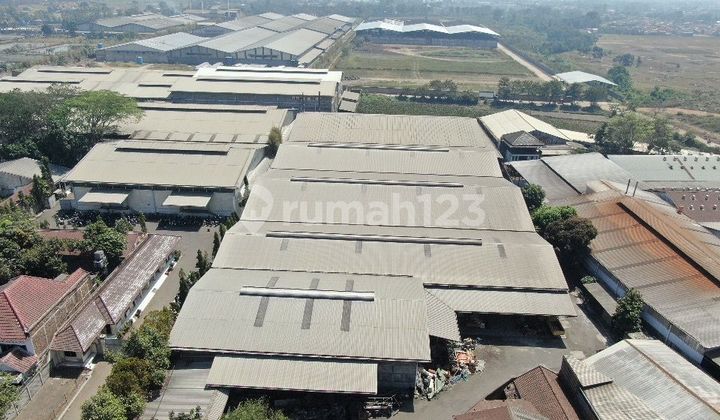 Gudang Bebas Banjir Siap Pakai Baleendah