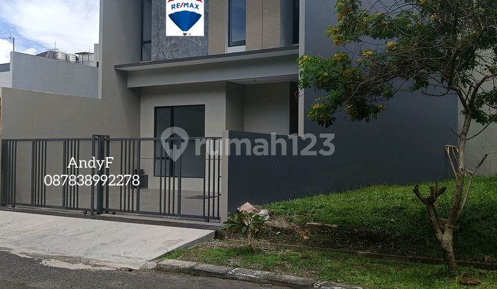 Rumah Mewah Bonus Quadra di Mekarwangi Cluster Depan
