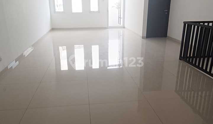 New 3-Story House in Budisari Area 2