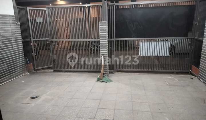 Rumah Taman Kopo Indah 2 Patung Kuda