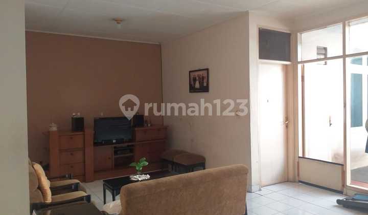 Rumah Komplek Holis Permai