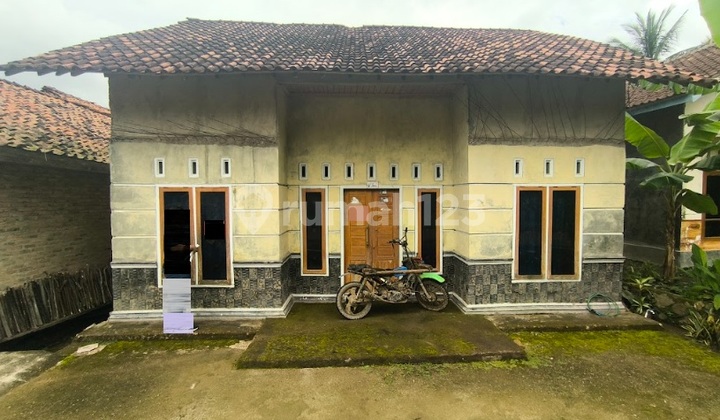 Comfortable House in Pesawaran Lampung Area 2