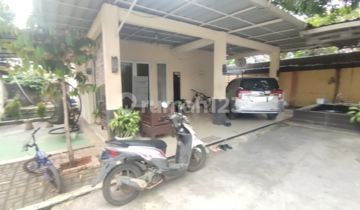 Strategic House in Jaka Setia Area, Bekasi 1