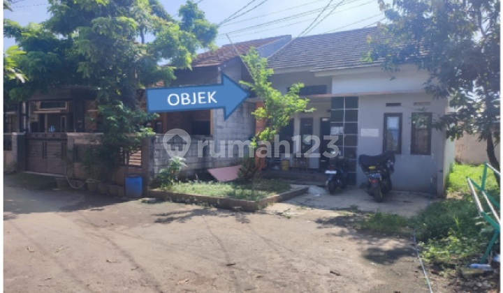 Rumah SHM dengan lokasi strategis di cluster Chantiqa Cibinong