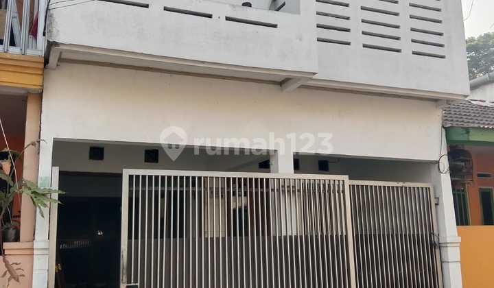 Dijual Rumah 2 Lantai Perumahan Permata Cimahi, Lingkungan Tenang dan Bebas Banjir Dijual Rumah 2 Lantai Perumahan Permata Cimahi, Lingkungan Tenang dan Bebas Banjir