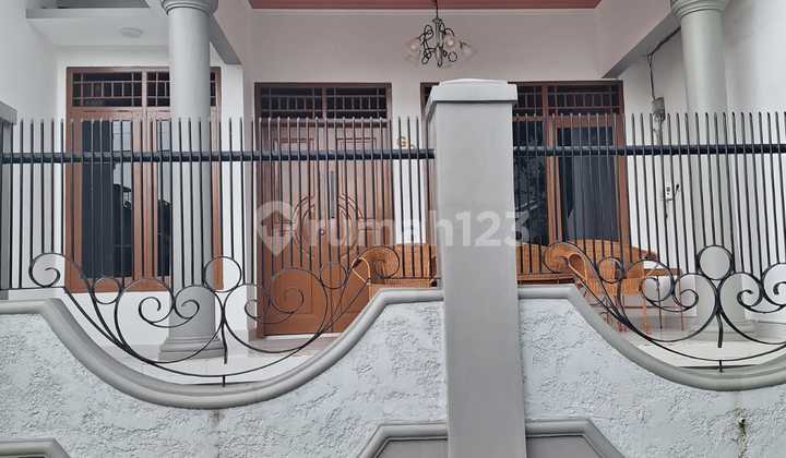 Bebas Banjir, Rumah, 2 Lantai, SHM, Dekat Akses Bandara 2