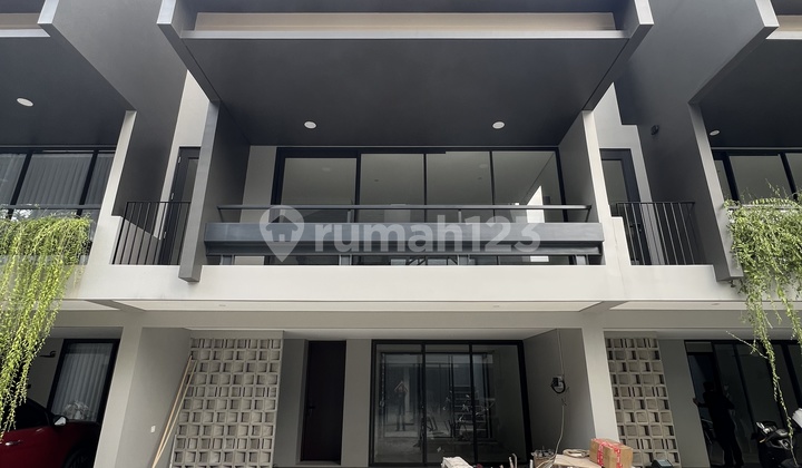 For Sale Brand New Luxury 3.5-Story House Rare in Kemang Strategic Location