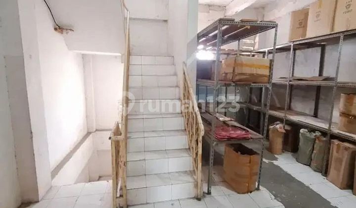 5-Story Shop House Size 5.2x25.5 Flood-Free Suitable for Business or Warehouse Jembatan Lima 5-Story Shop House Size 5.2x25.5 Flood-Free Suitable for Business or Warehouse Jembatan Lima