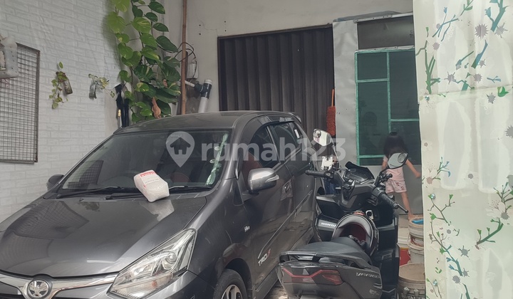 3.5-Storey Residential House Size 4.5x17 Petojo Central Jakarta 2