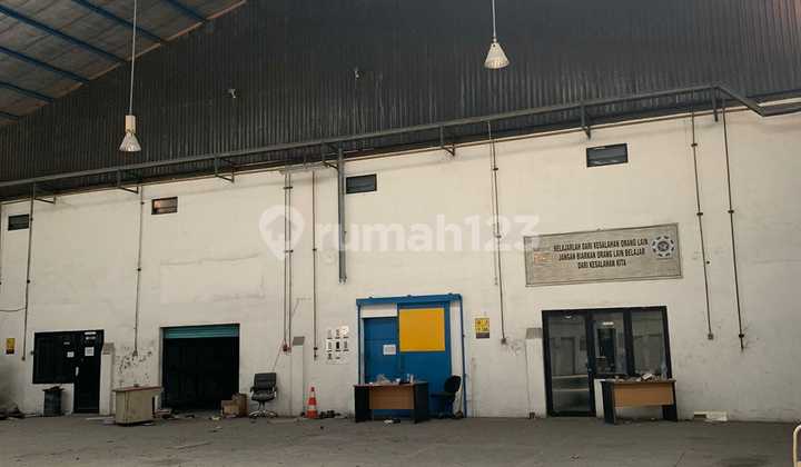 Warehouse/factory Area 2,975m² in Cikupa Mas Industrial Area, Cikupa, Tangerang Warehouse/factory Area 2,975m² in Cikupa Mas Industrial Area, Cikupa, Tangerang