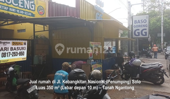 RUMAH STRATEGIS DI KAWASAN BERKEMBANG 