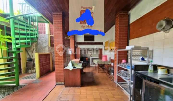 Elegant Luxury House for Sale in Salemba, Central Jakarta 2