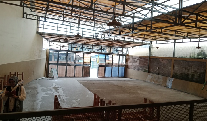 For Sale: Roadside Business Location in Kadungora.