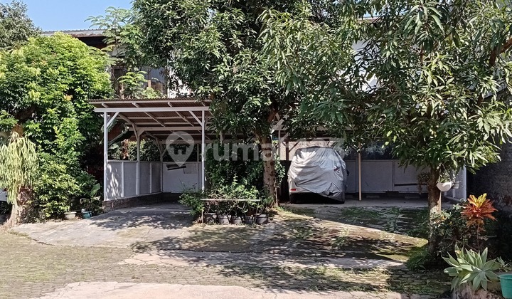 Di Jual Tanah Beserta Rumah . Lokasi Strategis . 2