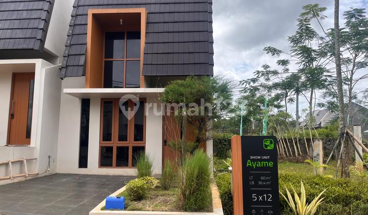 Rumah Modern Minimalis Selangkah ke Stasiun Rumah Modern Minimalis Selangkah ke Stasiun
