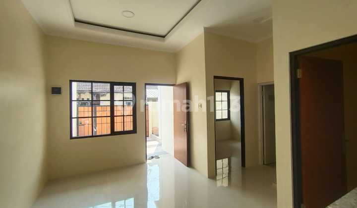 Modern Minimalist House Near BSD and Train Station