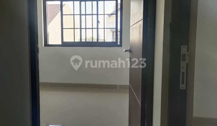 For Rent: New Ginza Row House, Freshly Built in Shojiland Sidoarjo