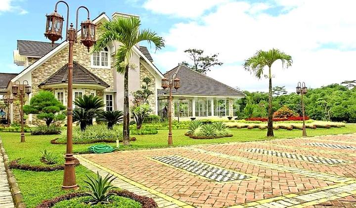 FOR SALE LUXURY VILLA WITH FULL FACILITIES IN CIAMPEA BOGOR WEST JAVA FOR SALE LUXURY VILLA WITH FULL FACILITIES IN CIAMPEA BOGOR WEST JAVA