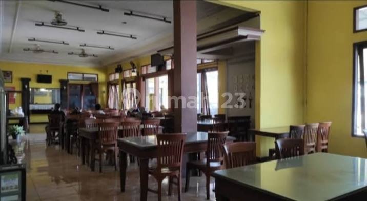 For Rent Ex-Restaurant Area Tongas Probolinggo, Spacious & Strategic For Rent Ex-Restaurant Area Tongas Probolinggo, Spacious & Strategic