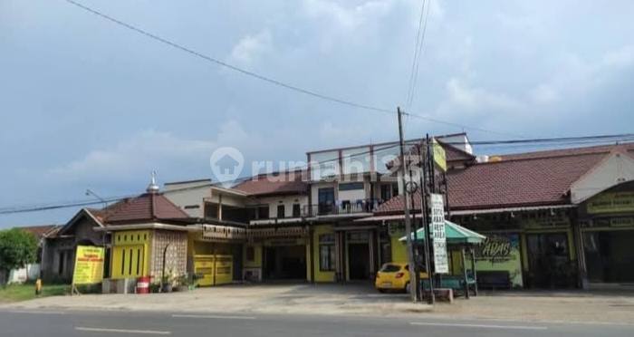 For Rent Ex-Restaurant Area Tongas Probolinggo, Spacious & Strategic For Rent Ex-Restaurant Area Tongas Probolinggo, Spacious & Strategic