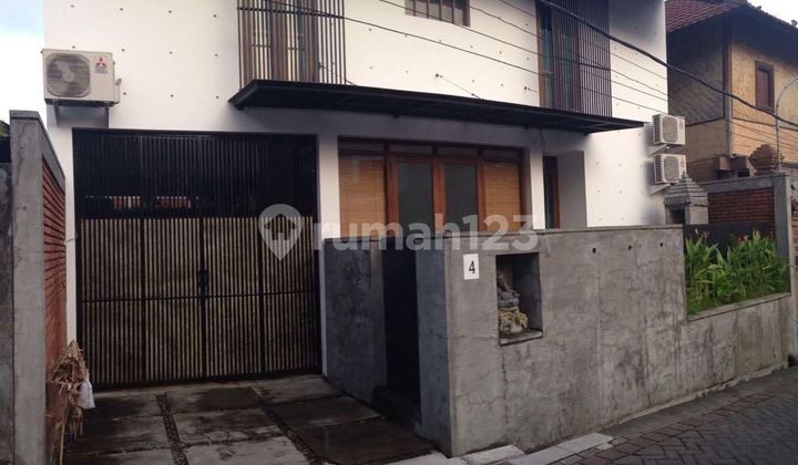 For Sale Villa With Rural And Beach Ambience in Gianyar Bali For Sale Villa With Rural And Beach Ambience in Gianyar Bali