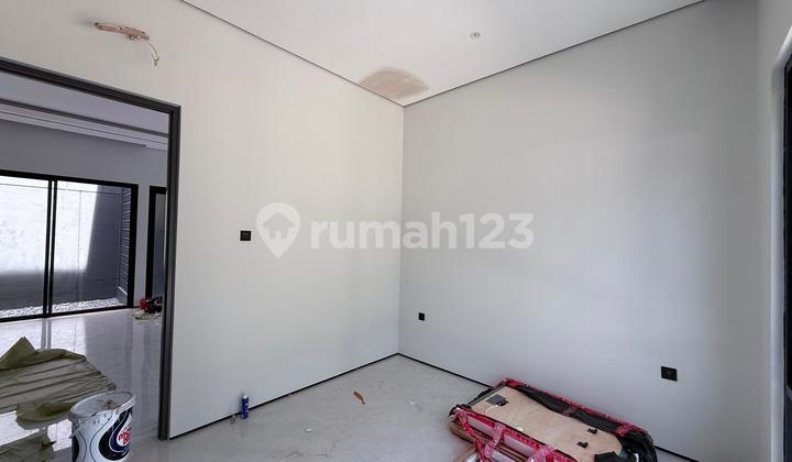 Brand New Unfurnished Hook House The Eminent BSD City 2