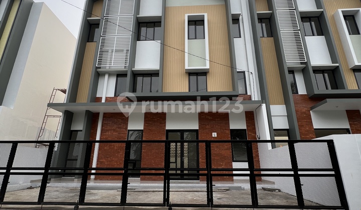 Newly Built Strategic Ruko by the Roadside @ Prima Harapan Regency 1