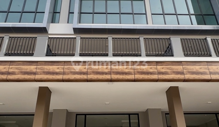 Ruko Baru Siap Huni Crystal Summarecon Bekasi Ramai Strategis