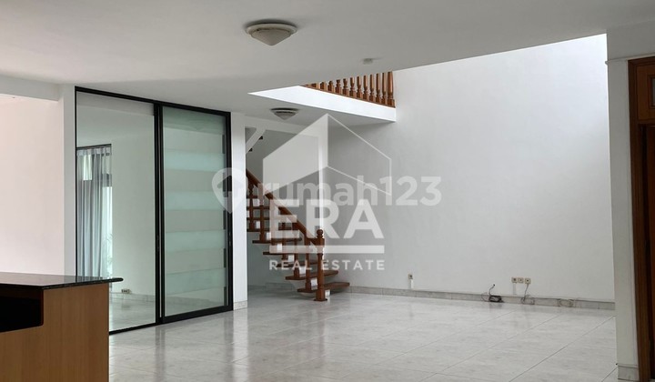 Large House in Pondok Indah, South Jakarta with Pool 2