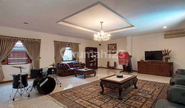 Siap Huni Full Furnished Private Pool Di Ragunan, Jakarta Selatan Siap Huni Full Furnished Private Pool Di Ragunan, Jakarta Selatan