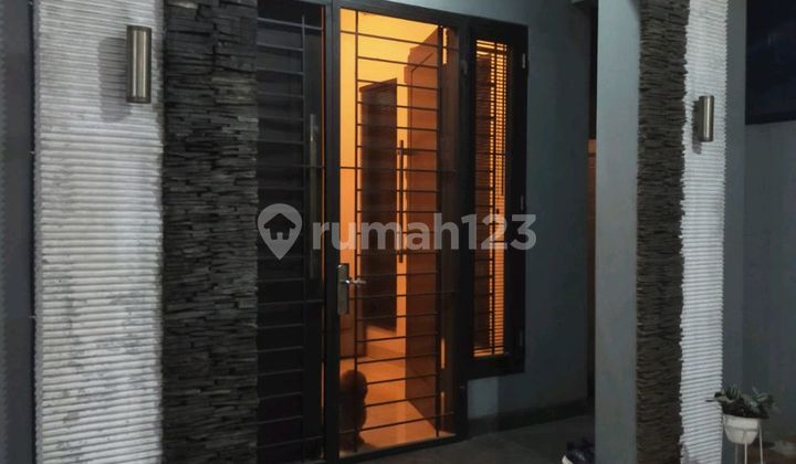 Rumah Siap Huni bisa untuk Usaha di Kencana Loka, Bsd 2