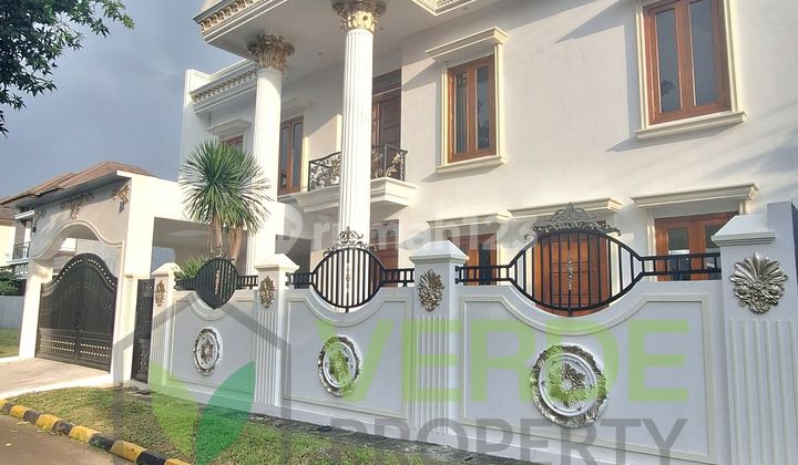 Rumah Classic Cantik Di Puspita Loka, Bsd City